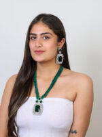 Dark Gleam Pendant Set