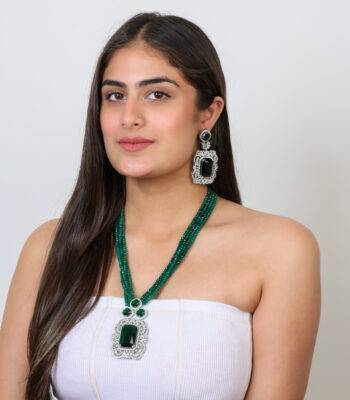 Dark Gleam Pendant Set