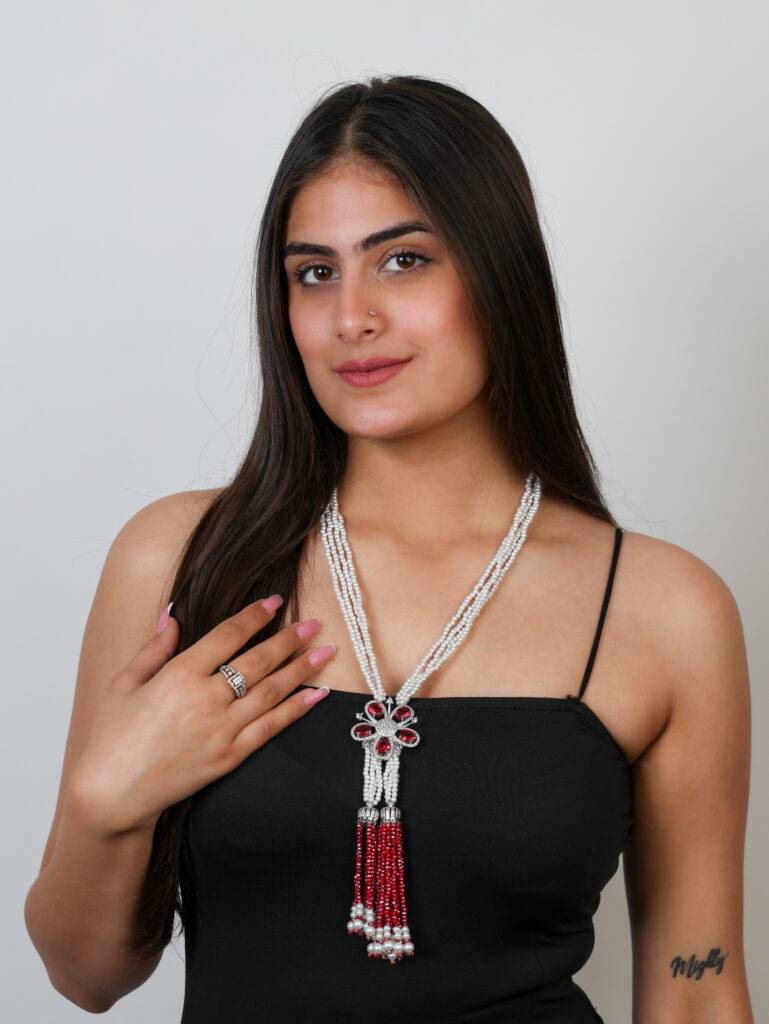 Floral Pearl Necklace