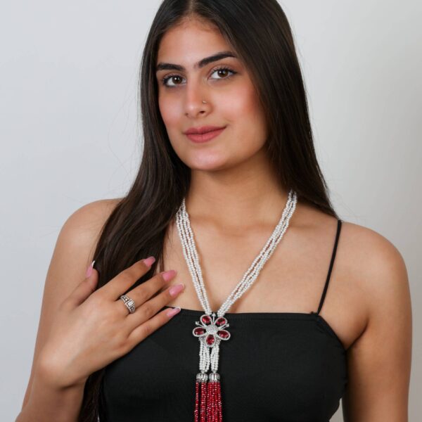 Floral Pearl Necklace