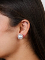 pearl studs